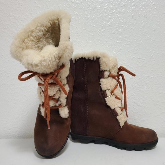 Sorel JOAN OF ARCTIC WEDGE II SHEARLING BOOT Women's - Picture 6 of 12